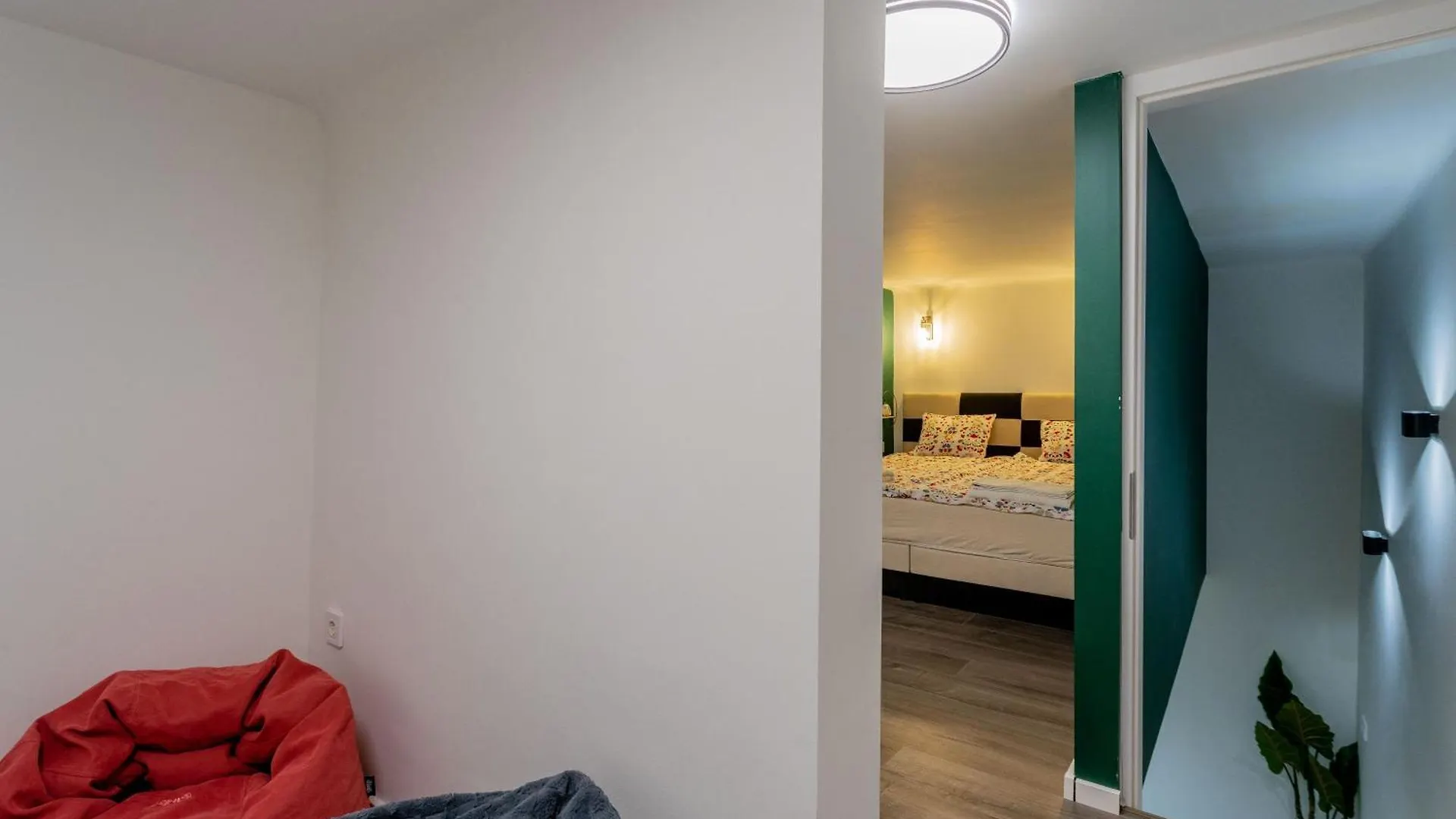 Full Equipment Designed Apartment In The Heart Of Budapest For 4 People