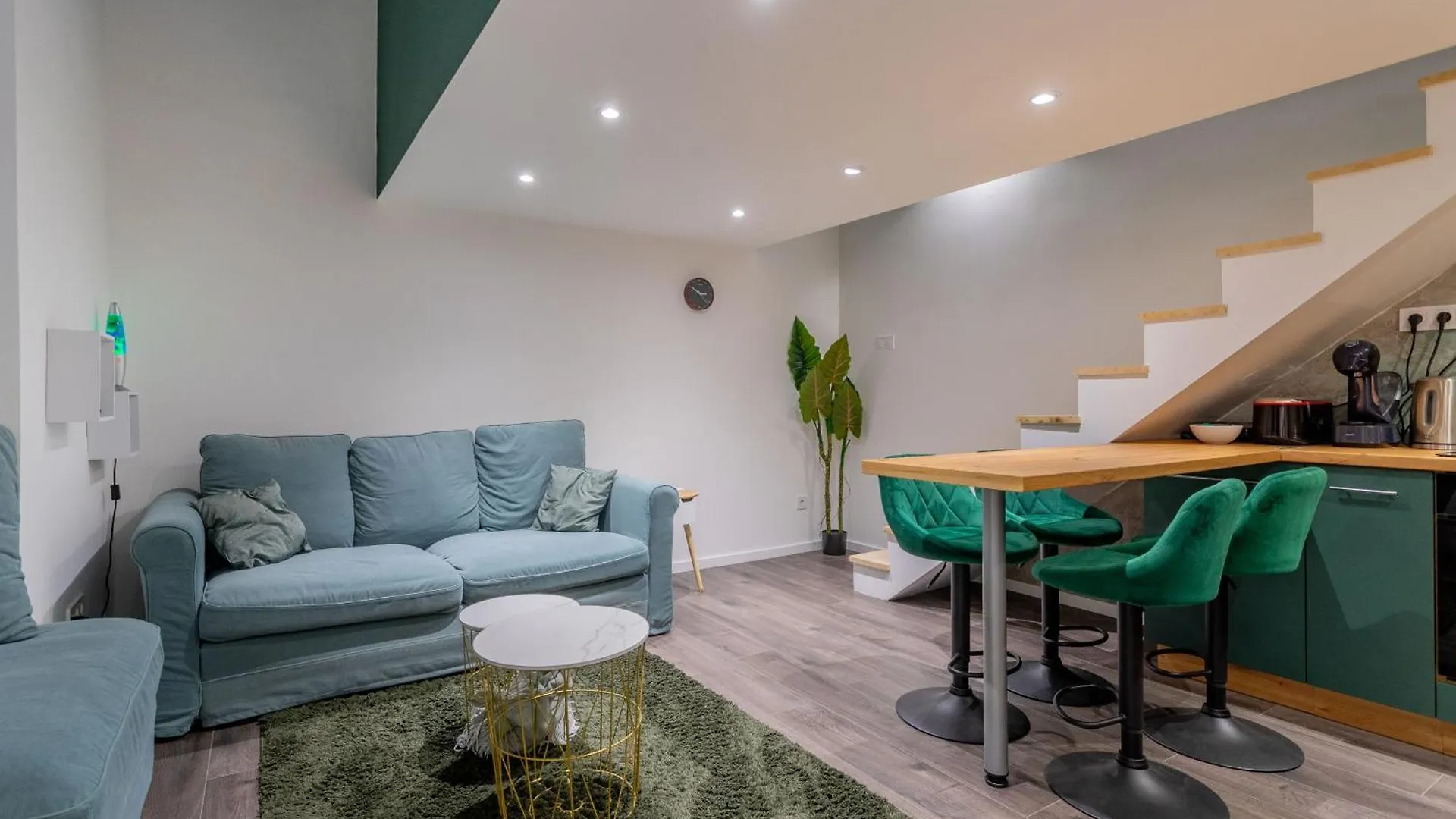 Full Equipment Designed Apartment In The Heart Of Budapest For 4 People Hungría