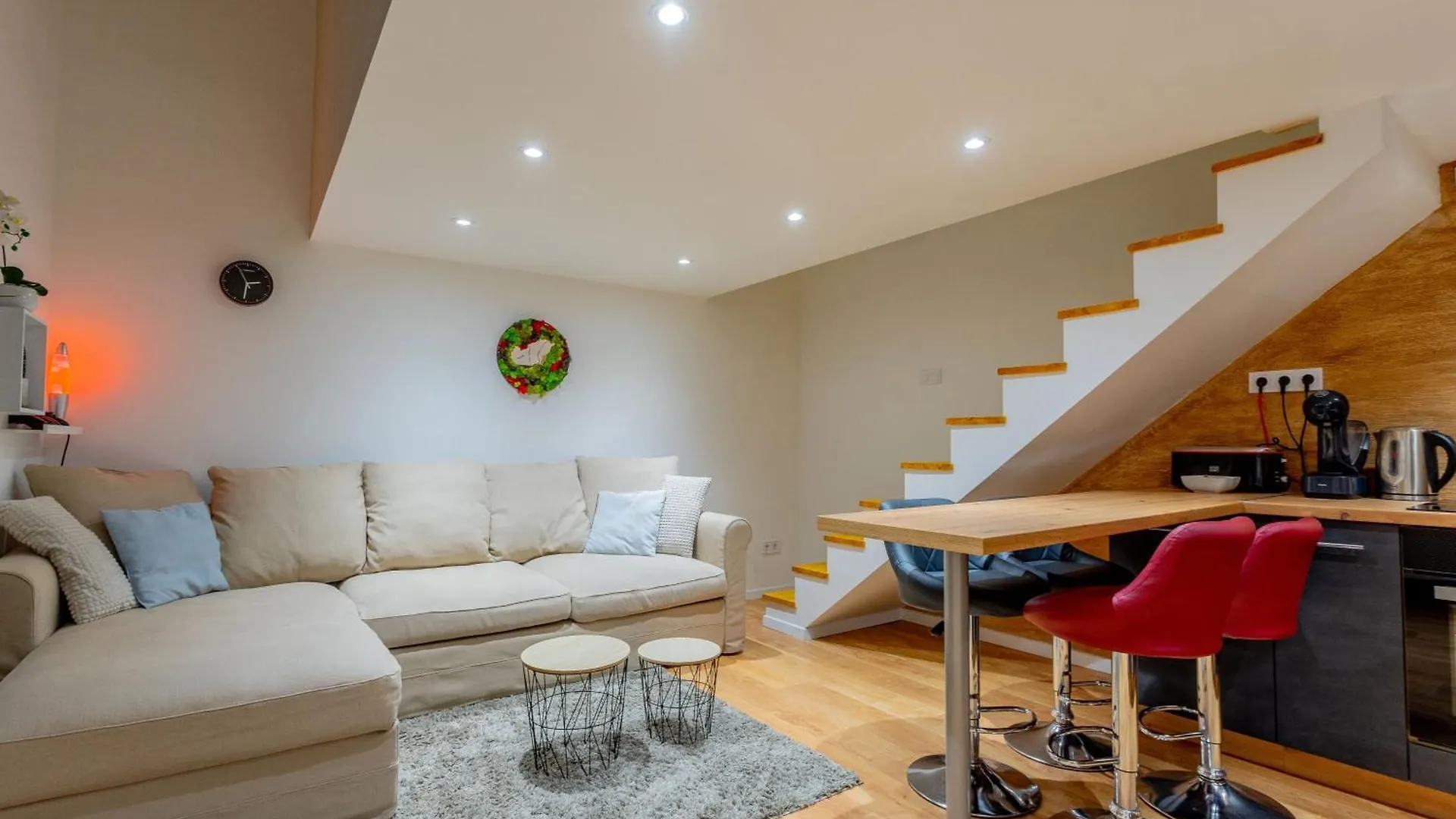 Full Equipment Designed Apartment In The Heart Of Budapest For 4 People 0*,  Hungría